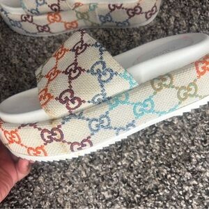 Women Cream Multicolor Logo Sandals